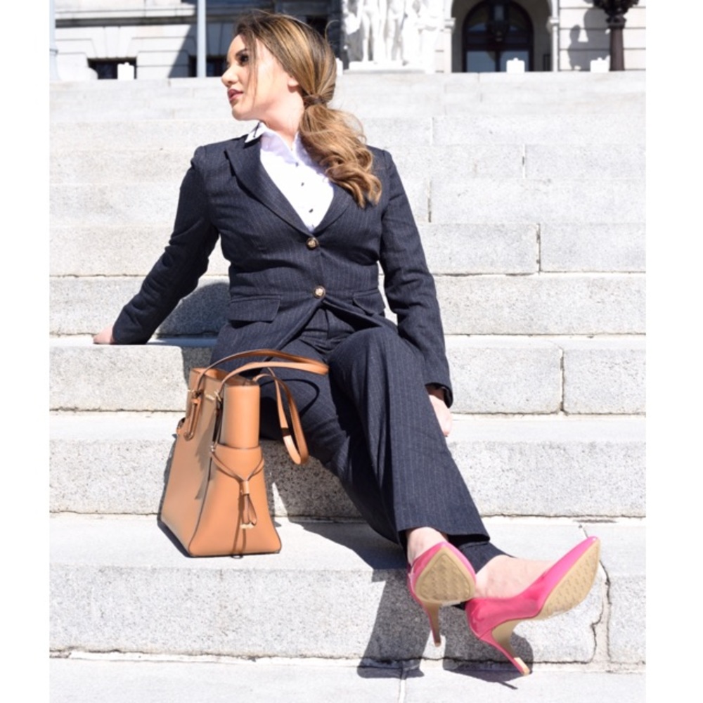🆕Navy Pinstriped 3pc Suit with blazer/skirt/pant - Picture 2 of 4